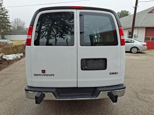 2022 GMC Savana 2500 Work Van