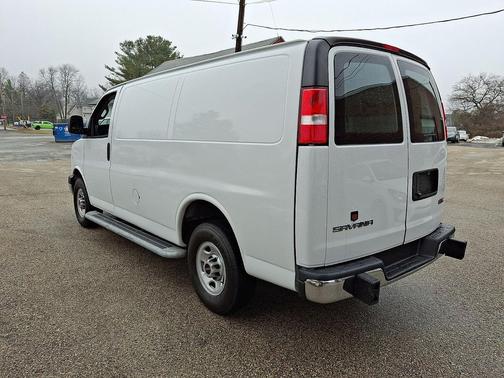 2022 GMC Savana 2500 Work Van