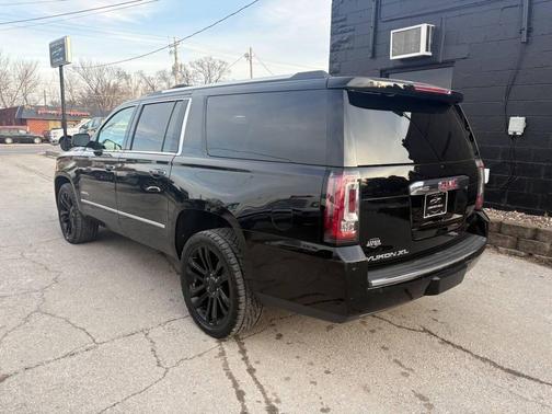 2017 GMC Yukon XL Denali