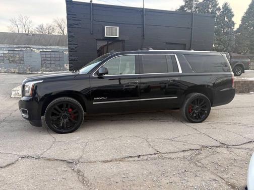 2017 GMC Yukon XL Denali