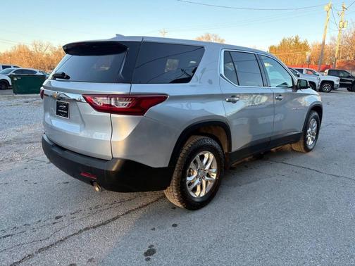 2021 Chevrolet Traverse LS