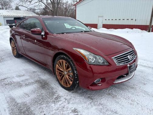 2014 INFINITI Q60 Base