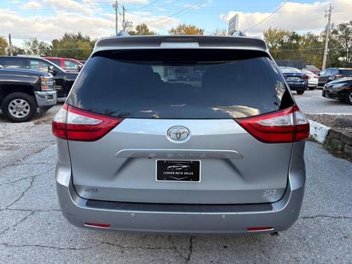2015 Toyota Sienna XLE Premium