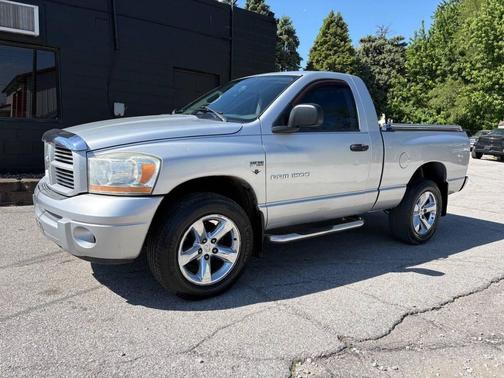 Bright Silver Metallic Clearcoat 2006 Dodge Ram 1500 SLT