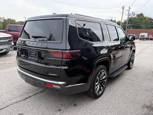2022 Jeep Wagoneer Series II 4x4