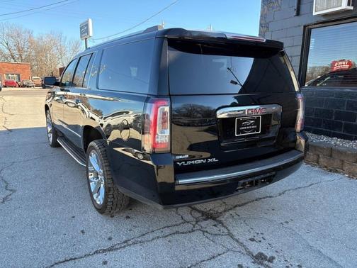 2017 GMC Yukon XL Denali
