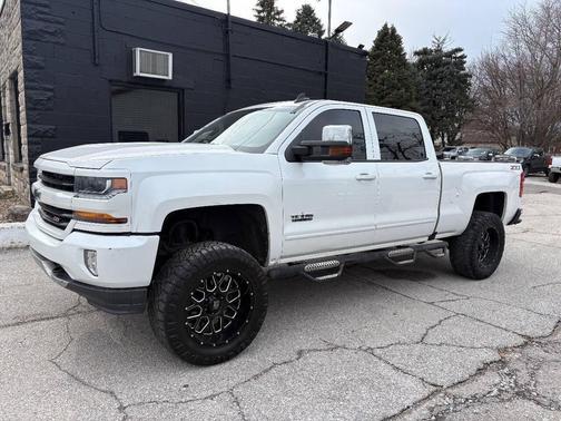 2018 Chevrolet Silverado 1500 2LT