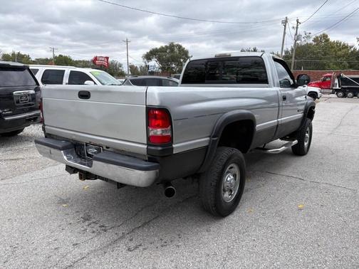 2001 Dodge Ram 2500 Base