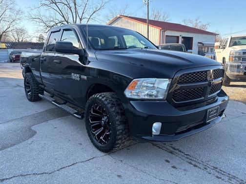 2017 RAM 1500 Tradesman/Express