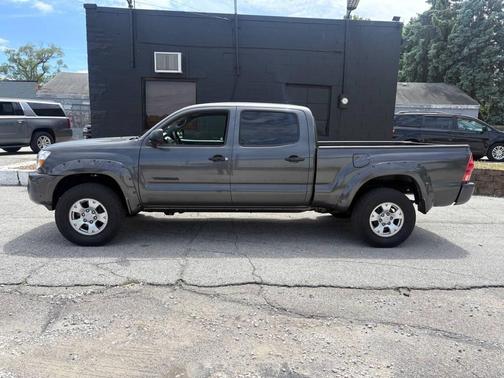 Magnetic Gray Metallic 2011 Toyota Tacoma Double Cab