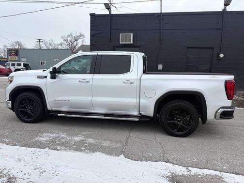 2020 GMC Sierra 1500 SLT