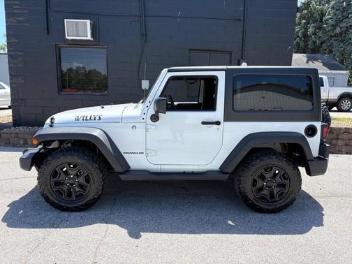 Bright White Clearcoat 2014 Jeep Wrangler Willys Wheeler