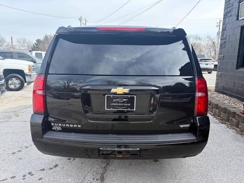 2017 Chevrolet Suburban LT