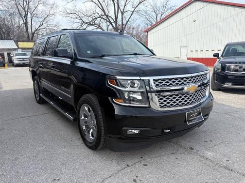 2017 Chevrolet Suburban LT