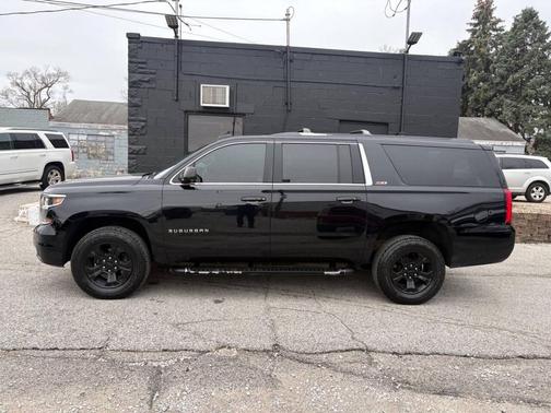 2018 Chevrolet Suburban LT