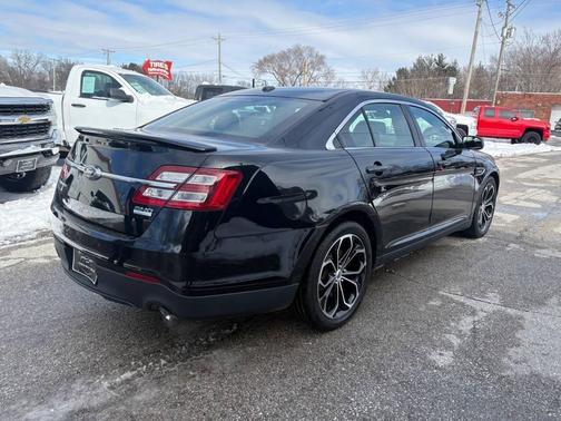 2017 Ford Taurus SHO