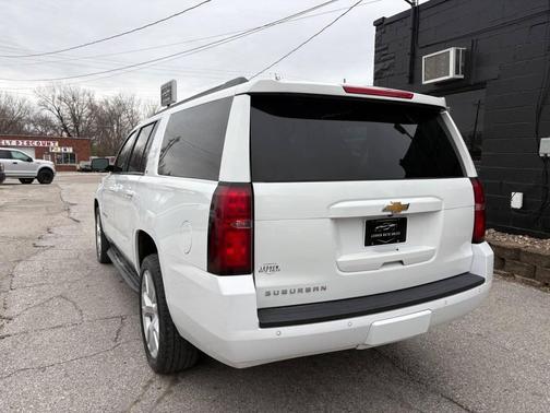 2017 Chevrolet Suburban LT