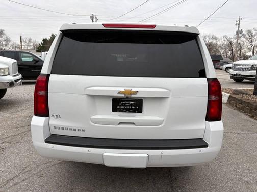 2017 Chevrolet Suburban LT