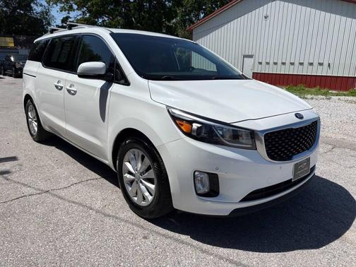 Snow White Pearl 2018 Kia Sedona EX