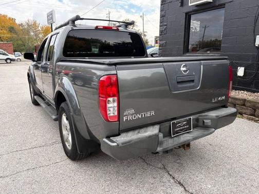 2006 Nissan Frontier LE Crew Cab
