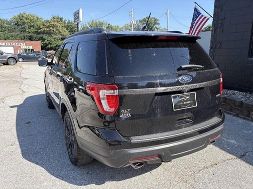 Agate Black 2019 Ford Explorer XLT
