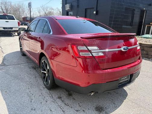 2015 Ford Taurus SHO