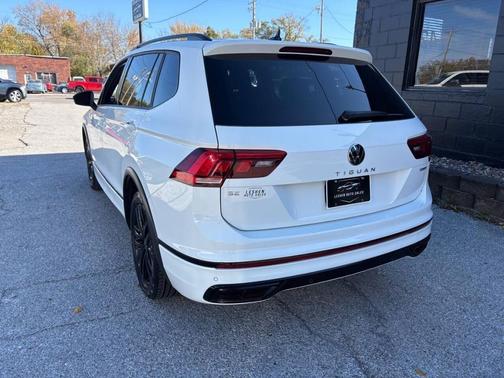 2022 Volkswagen Tiguan 2.0T SE R-Line Black 4MOTION