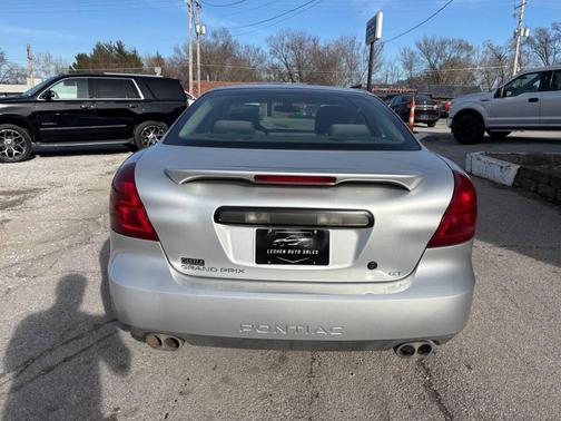 2004 Pontiac Grand Prix GT2