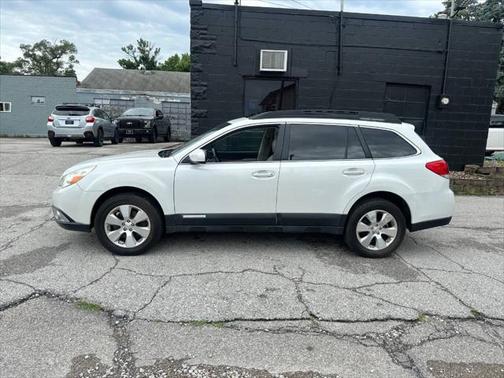 2011 Subaru Outback 3.6 R Limited