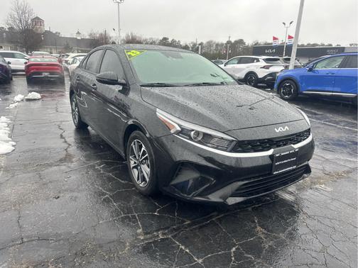 2023 Kia Forte LXS