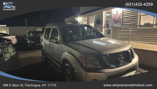 2010 Nissan Pathfinder LE