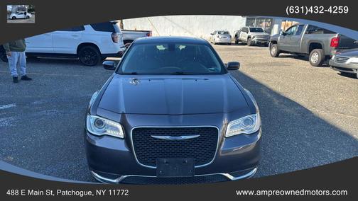 2017 Chrysler 300 Limited
