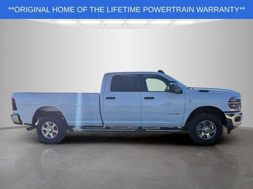 Bright White Clearcoat 2026 RAM 2500 Big Horn