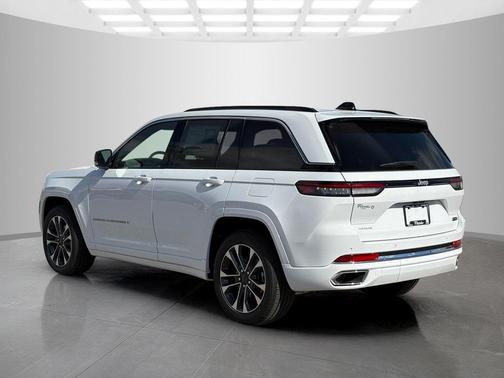 2025 Jeep Grand Cherokee Overland