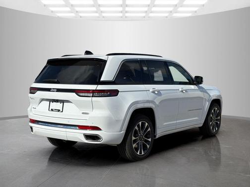2025 Jeep Grand Cherokee Overland