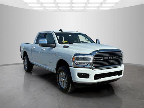 2024 RAM 2500 Laramie Crew Cab 4x4 6'4' Box