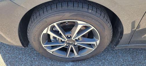 Gravity Gray 2024 Kia Forte LXS