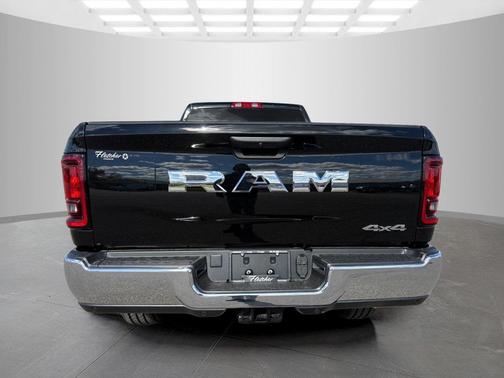 2025 RAM 2500 Tradesman Crew Cab 4x4 8' Box