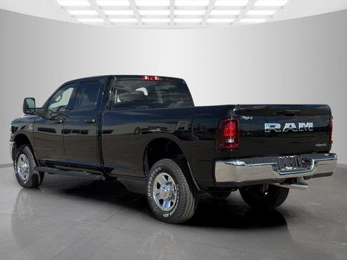 2025 RAM 2500 Tradesman Crew Cab 4x4 8' Box