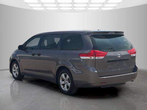 Predawn Gray Mica 2014 Toyota Sienna L