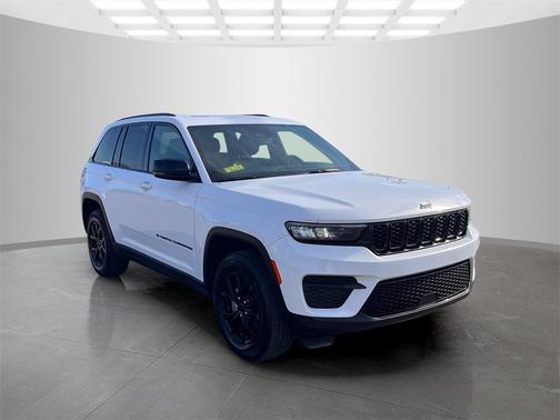 2024 Jeep Grand Cherokee Altitude