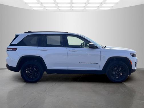 2024 Jeep Grand Cherokee Altitude