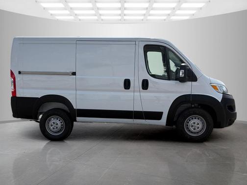 2025 RAM ProMaster 1500 Low Roof