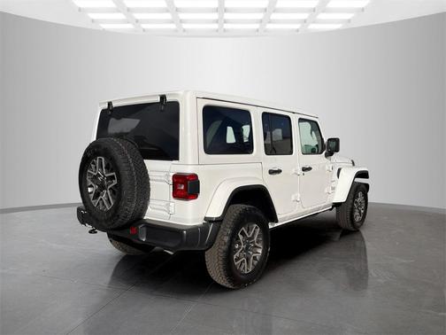 2024 Jeep Wrangler 4-Door Sahara 4x4