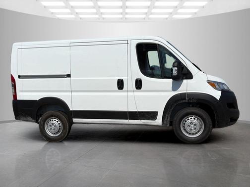 2025 RAM ProMaster 1500 Low Roof