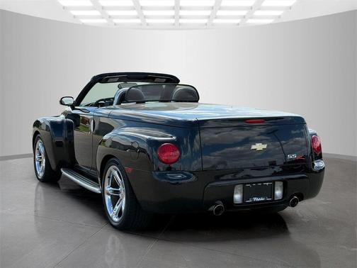2005 Chevrolet SSR Base