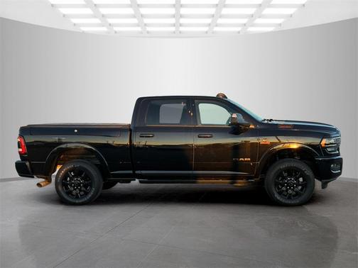 2022 RAM 2500 Limited Crew Cab 4x4 6'4' Box