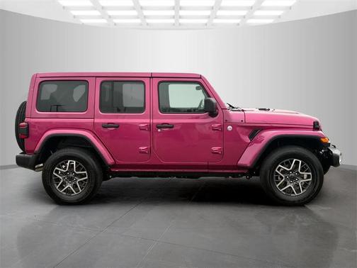 2024 Jeep Wrangler 4-Door Sahara 4x4