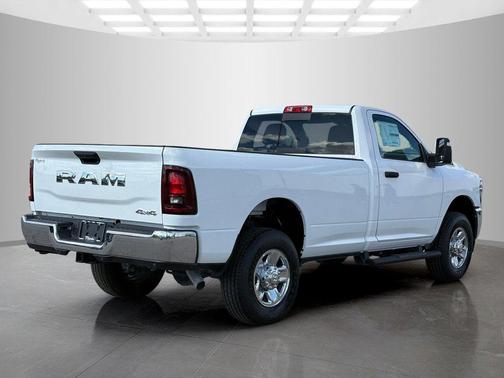 2025 RAM 2500 Tradesman Regular Cab 4x4 8' Box