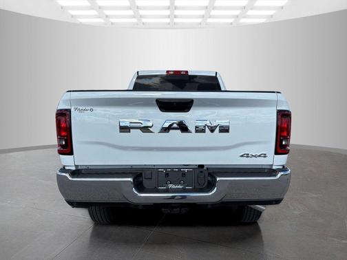 2025 RAM 2500 Tradesman Regular Cab 4x4 8' Box